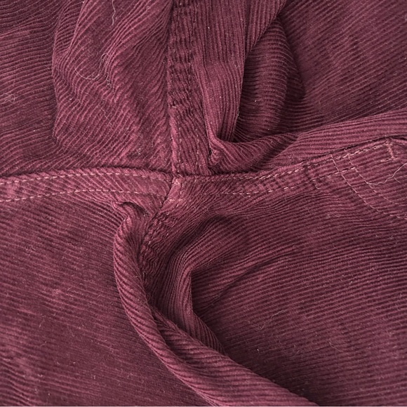 Men’s Levi's 502 Pinwale Corduroy Relaxed Fit Tapered
Leg Pants Burgundy 32x32 - Picture 6 of 7